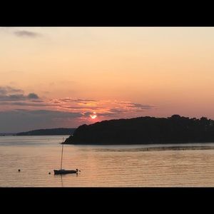 Meet your Posher, Cynthia